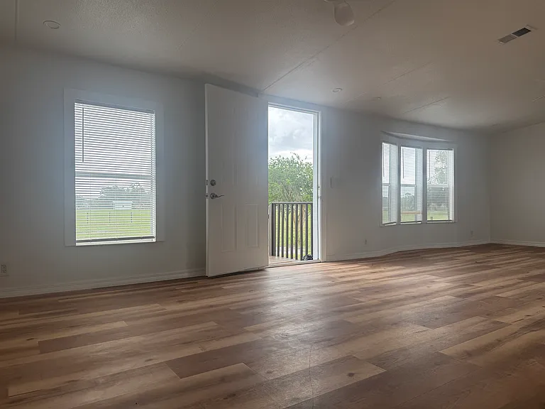 21621 Keene Rd — Photo 5