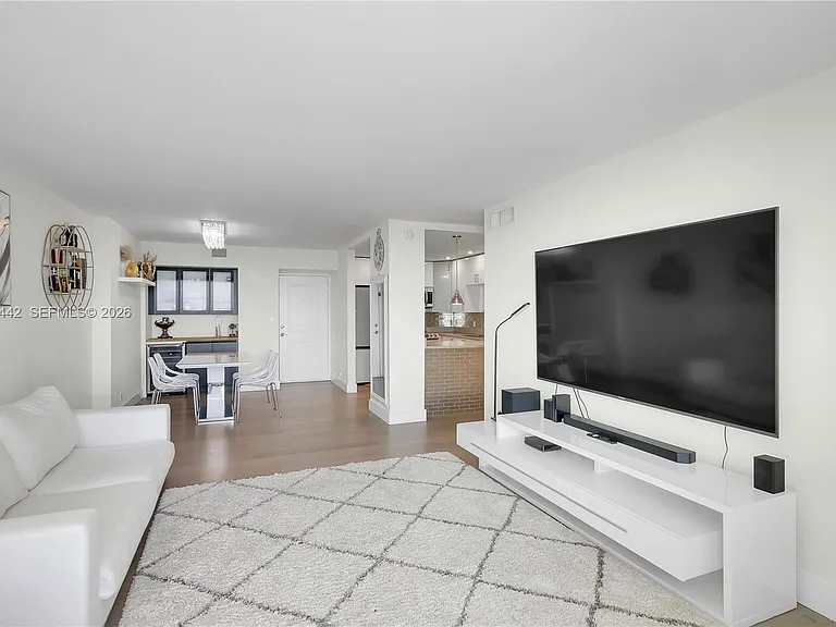 100 Bayview Dr #1008 — Photo 17
