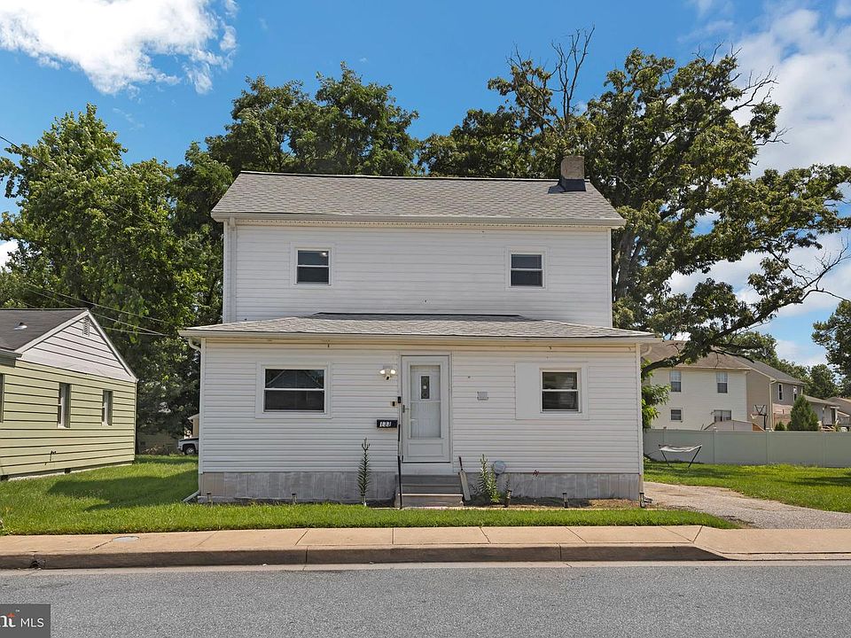 1st image of 133 Wesley Ave