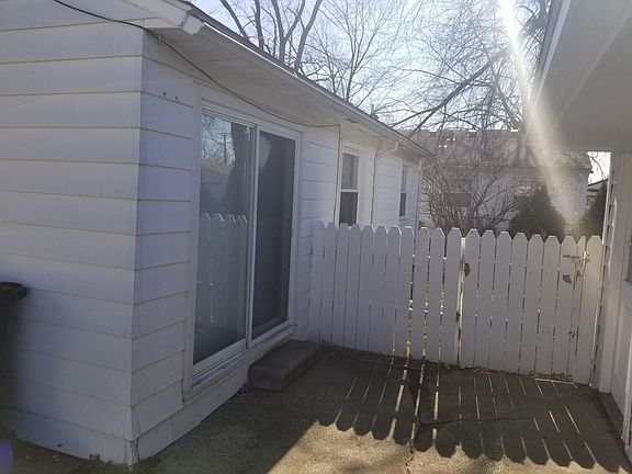 2nd image of 33824 Casco Ct #House