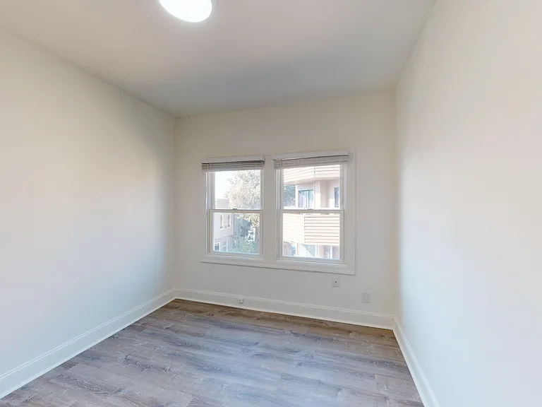 2410 Dwight Way — Photo 19