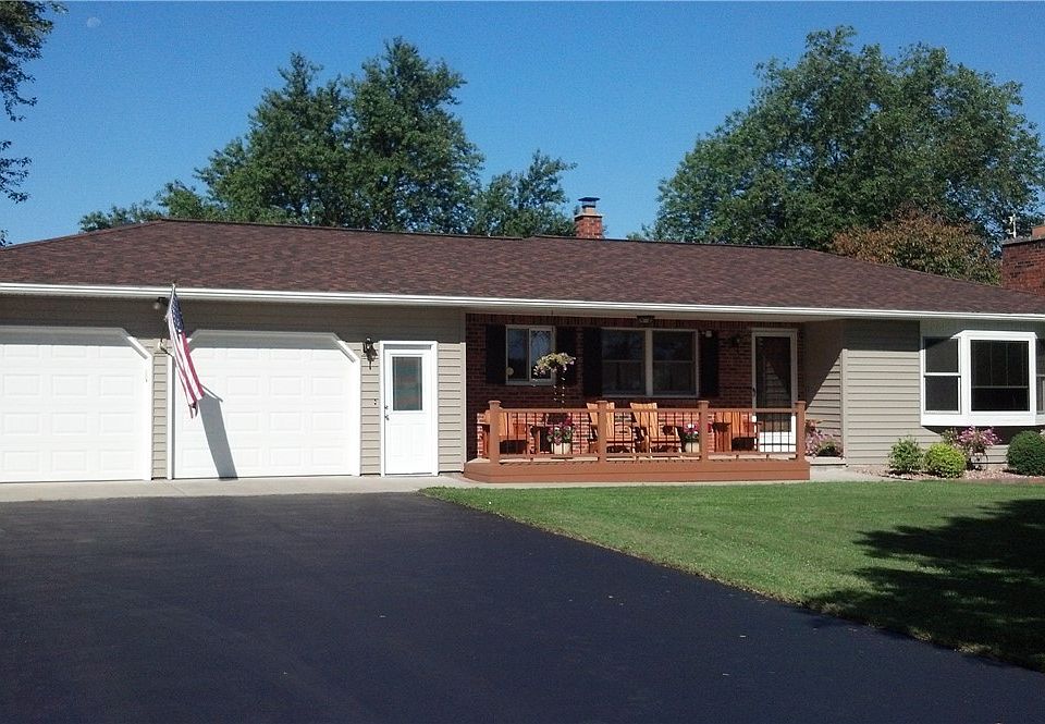 1st image of 9832 Francis Rd