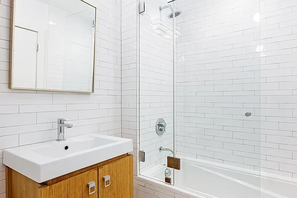 Rented by Compass | media 23