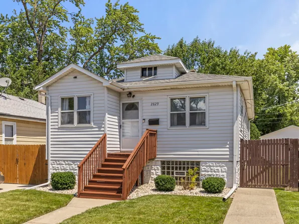 2829 Emerson St, Franklin Park, IL 60131