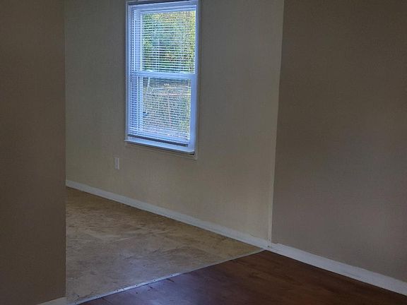 3rd image of 9757 Gibralter Dr