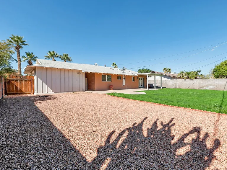 2801 N Granite Reef Rd — Photo 25