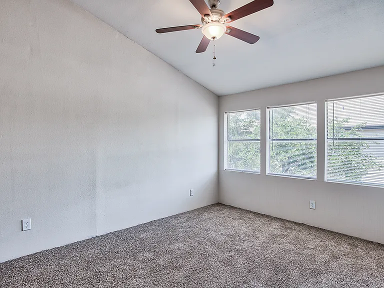 Branch Creek Apartments — Photo 13