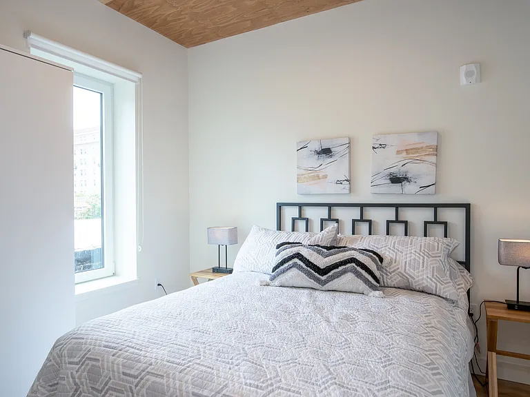 12th Street Apartments — Photo 15