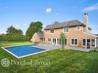 32 Wainscott Hollow Rd, Wainscott, NY 11975