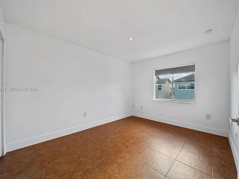 24424 SW 114th Ct — Photo 28