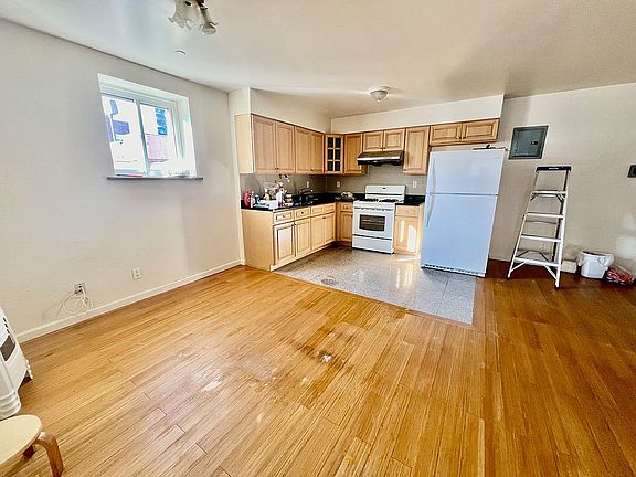 3rd image of 13510 35th Ave APT 4D