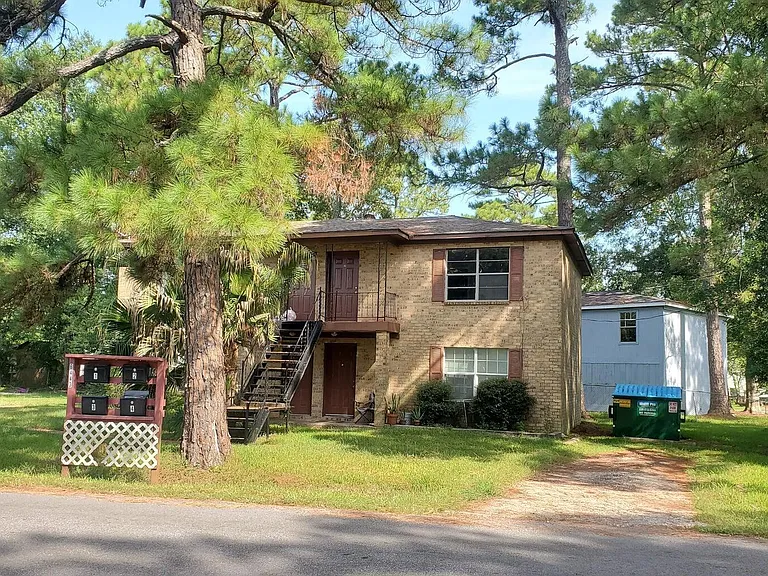 6443 Jasmine St #D-1 — Photo 1