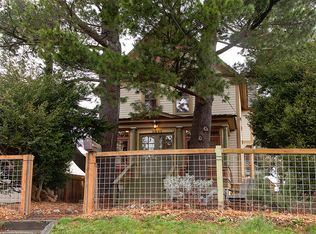 1311 Grant St, Bellingham, WA 98225