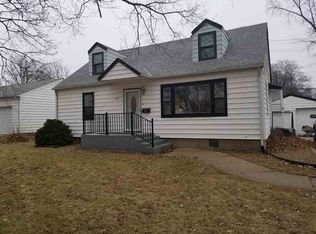 1719 Halsted Rd, Rockford, IL 61103