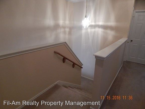 5th image of 4318 Acorn Crossing Dr