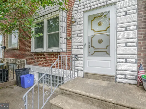 6617 Erdrick St, Philadelphia, PA 19135