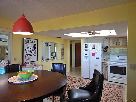5th image of 9390 S Starfish Ave