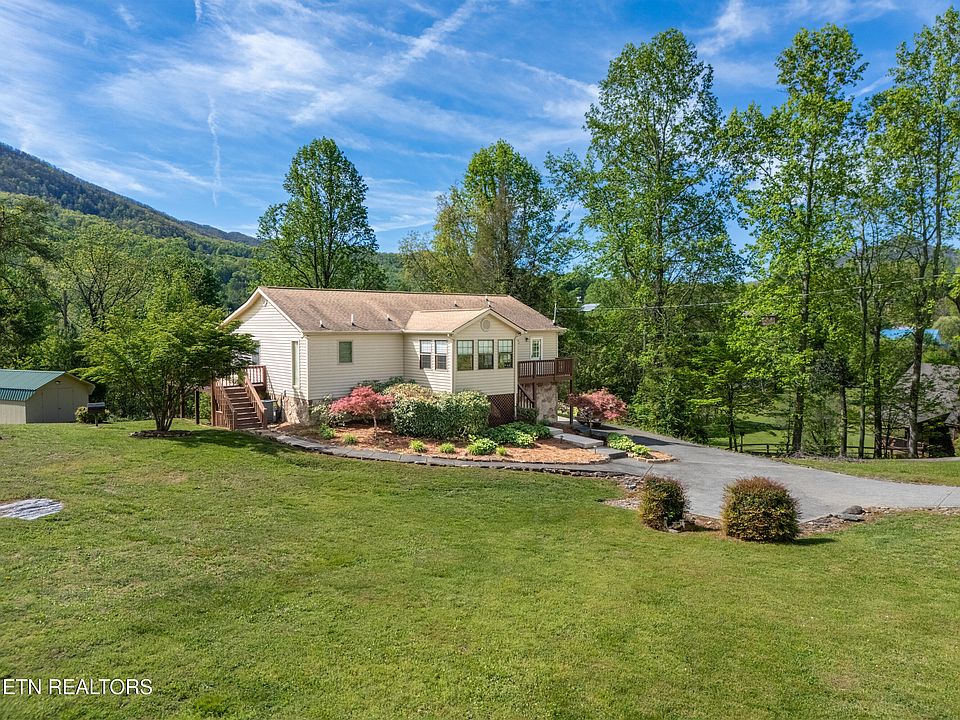 1st image of 3375 Spring View Dr