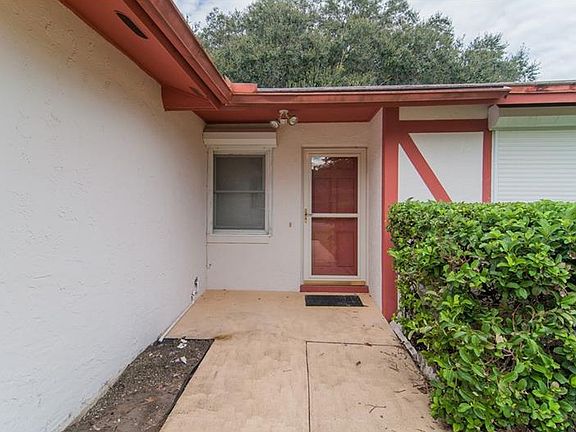 3rd image of 5314 Tangerine Ave