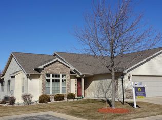 1383 Moonlight Ln, Fond Du Lac, WI 54935