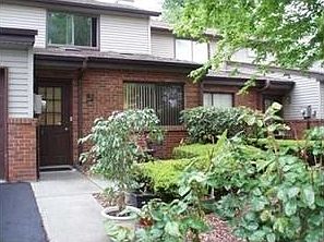 1st image of 543 Barberry Ln
