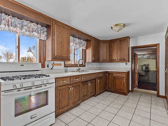 2nd image of 2963 Sunset Point Ln