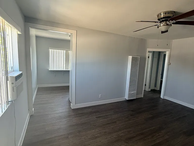 4726 Saint Charles Pl #3 — Photo 6