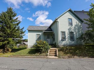 28 Meadow St, Adams, MA 01220