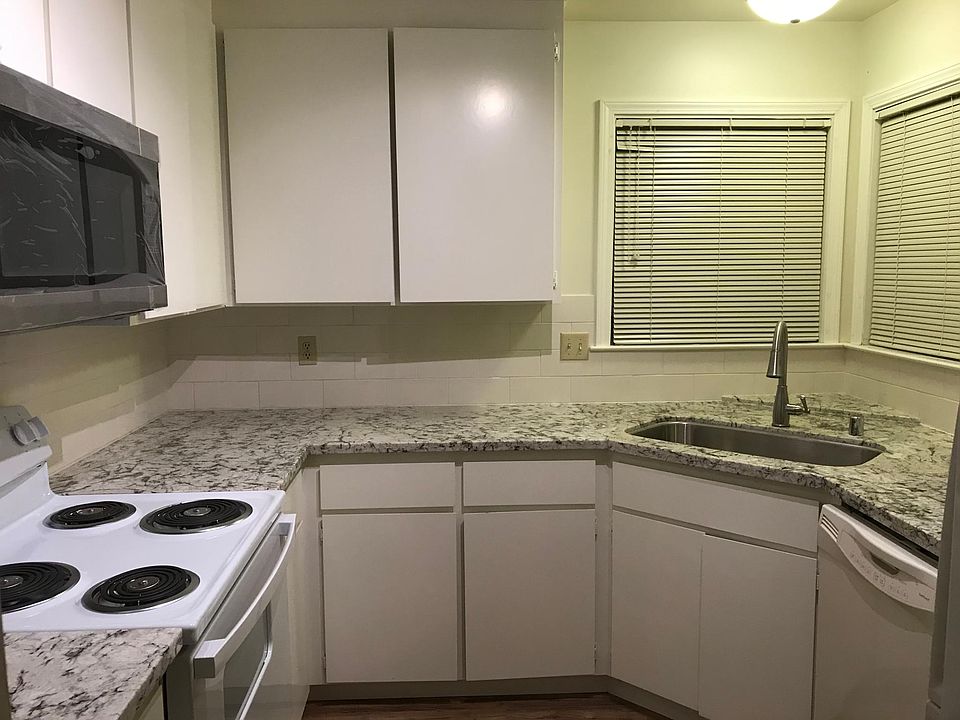 1st image of 164 Michael Dr