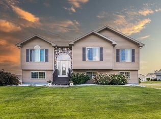 1730 Manassas Dr, Baraboo, WI 53913