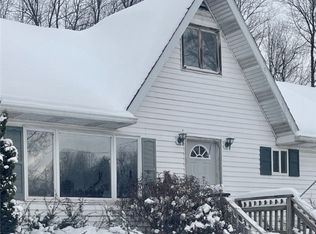 88 Fleming Rd, Grove City, PA 16127