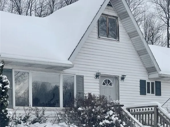 88 Fleming Rd, Grove City, PA 16127