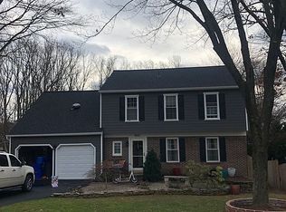 9521 Heathwood Ct, Burke, VA 22015