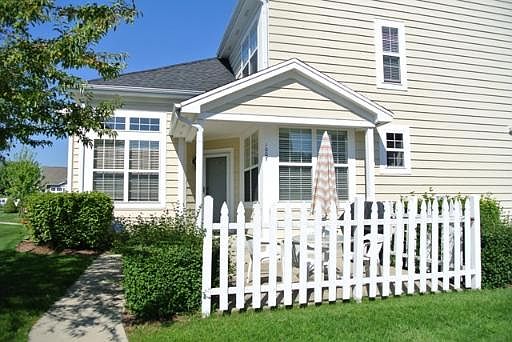 1st image of 1007 McKay Cir #1007