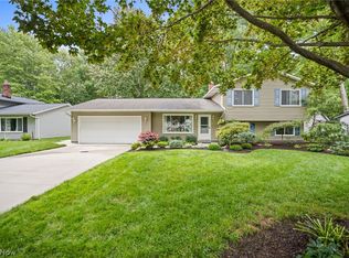 6819 Palmerston Dr, Mentor, OH 44060