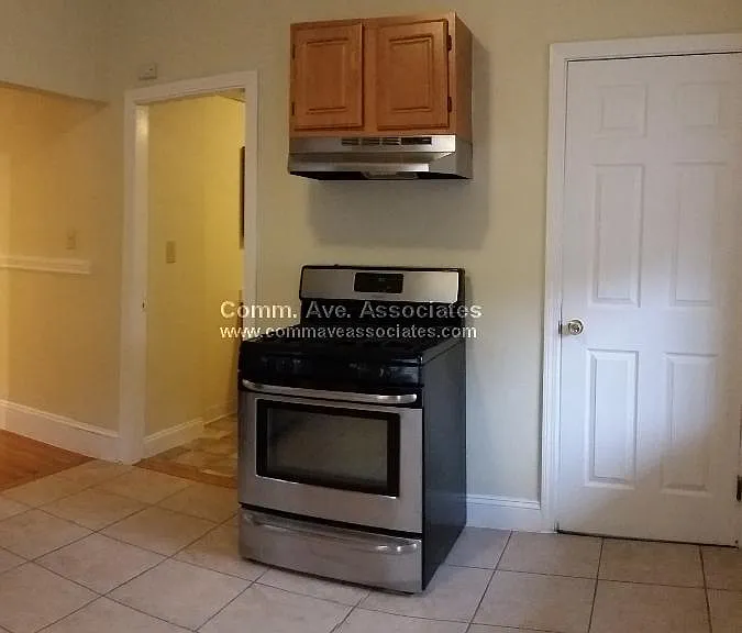 21 Roseclair St #2 — Photo 8