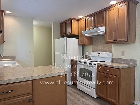 4th image of 5704 16th Ave SE #D