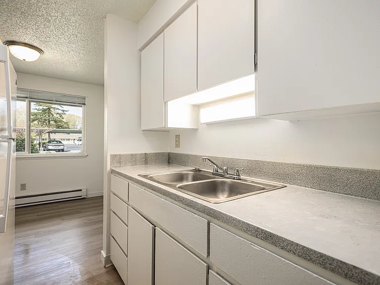 Timberwood Apartments — Photo 26