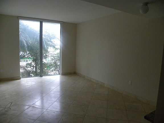 5th image of 3001 SW 27th Ave APT 303