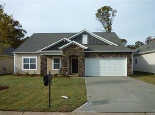 1839 Yellow Daisy Dr, Matthews, NC 28104