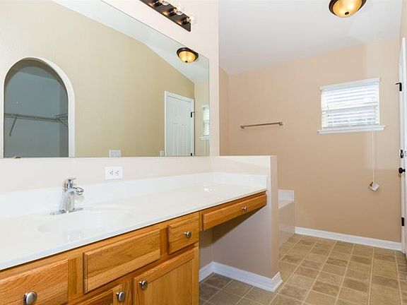 5th image of 3954 Warbler Dr