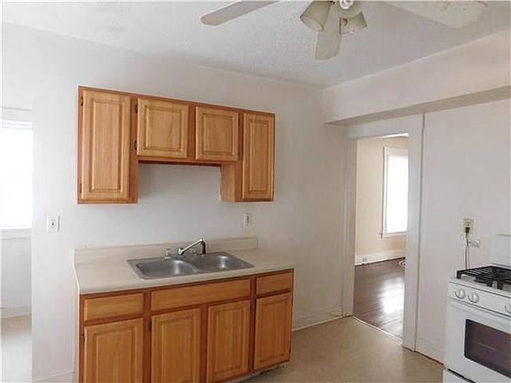 5th image of 56-58 Edwin St #2