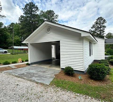 4th image of 560 Clyde Pearce Rd