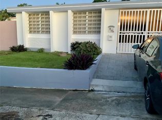 4 Santa Monica #C32, Bayamon, PR 00957