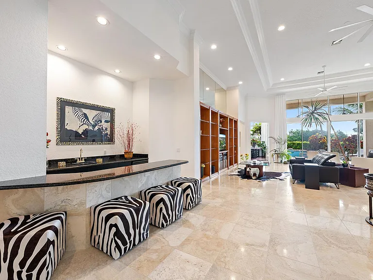 8080 Sandhill Ct — Photo 10