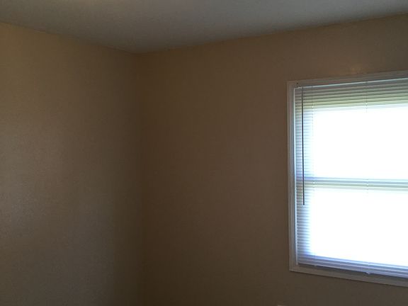 5th image of 1005 S Alston St