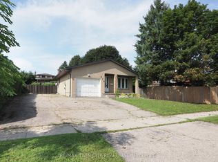 870 Strasburg Rd, Kitchener, ON N2E2K4