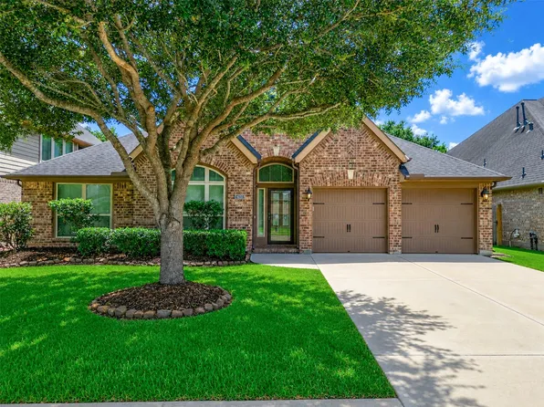 4131 N Creekmont Dr, Fresno, TX 77545