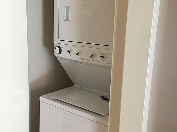 Stackable Washer/Dryer Combo