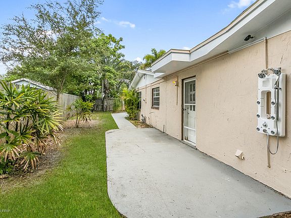 4th image of 905 Rozen Ave